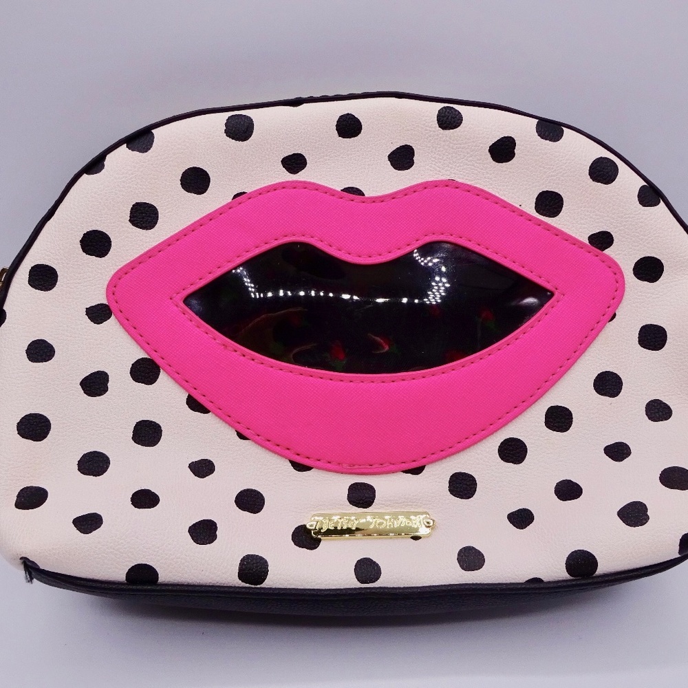 Betsey Johnson Makeup/Cosmetics Bag